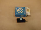 137607 British Leyland Triumph Original Choke Warning Light Switch Nos