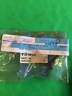 9151800 Volvo Genuine Right Windshield