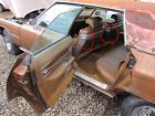 72cs1-9a3 9835794 Cadillac Back Of Front Seat Strap Cover Plate Lh