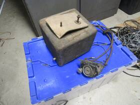 Air Mate 1291345 Vintage 1930 S 40s Under Dash Car Automobile Radio