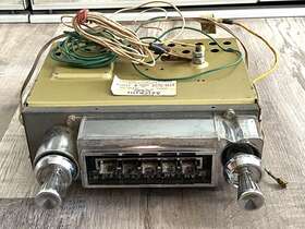 Ffm-3090 Automatic Radio 214818 Vintage Car Radio/ Green / 12 Volts Model Not Tested