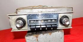 Chevrolet 987727 1958 Chevy Impala Am Push Button Radio 58 Gm