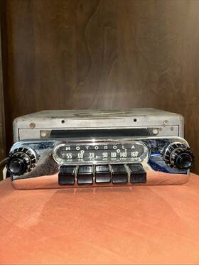 Cta4-8802 Chevrolet 1953 1954 Pb Motorola Radio With Chrome Bezel And Knobs Usa Vintage