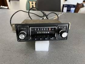 Datsun 23361351 1970- 1973 510 Radio Hitachi Oem 1971 1972 Tm-701bb