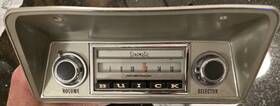 7302504 Delco Vintage 1968 Buick Sonomatic Push Button Am Radio