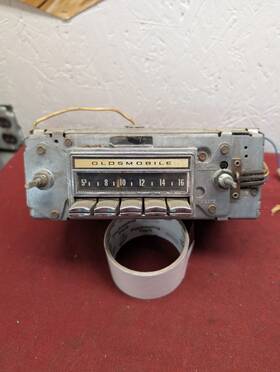 Delco Gm Oldsmobile 7312373 Vintage Radio 03apbi Chevrolet As Found Untested