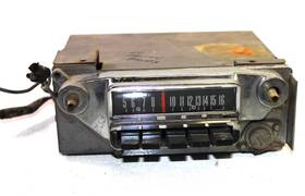 Fomoco 4tbd-223094 1964 Ford Falcon Am Radio Nice Face