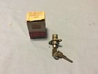 C3uz-8906081-a Ford 1963 Nos Box Glove Econoline Lock C3uz-8906081- Key