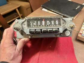 2tbo Ford 1962 Fairlane Am Push Button Radio Untested