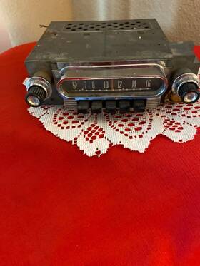 40680a01 Ford Vintage Usa Radio Am 12v Neg Earth Fomoco 15c