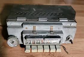 47885 Ford Vintage 1950s Town Country Radio For Parts / Repair
