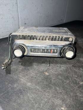 216037 Ford 6tbt 1961 - 1966 Truck Am Radio Untested Buttons/knobs Function Ok