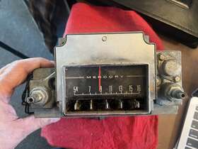 043004 Ford 6tpg 1966 Mercury Comet Am Radio Untested