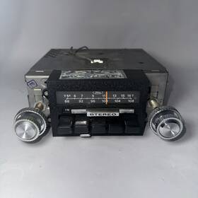 8102 Ford 8012 Vintage Aerospace Am Fm Sterio Radio Model 12v Neg Gnd