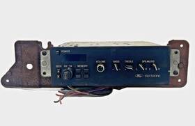 Ford E5vf-18b827-aa Lincoln Mark Vii Town Car Radio Model