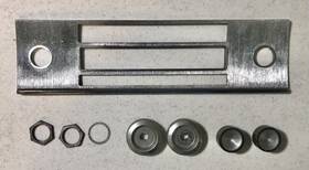 Feg-18842-d Ford 1957 - Radio Face Plate And Knobs