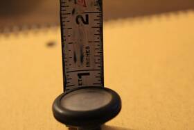 C8ua-18817-a Ford Product Vintage Bakelite/plastic Car Radio Tuning Knob Fomoco