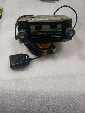 16006981 Gm 78 79 80 81 82 Am/fm Stereo Cb Radio Camaro Firebird Chevy Truck Blazer Vette