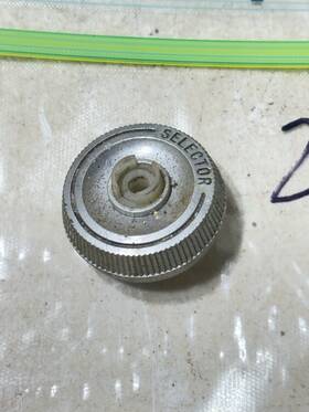 Gm 3520854 Vintage Radio Selector Knob