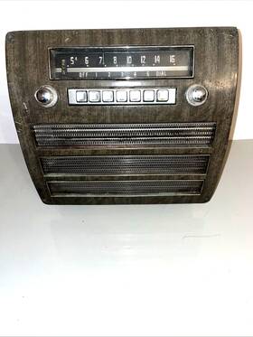 0003131152 Mopar Vintage Plymouth Jeep Push Button Tube Radio 1940s 1950s