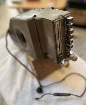 Mopar C-1808 Model 800 Radio 1940s Plymouth Chrysler Dodge Desoto Great Condition