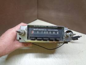 21500 Motorola Ct67a Am Radio 8 Ohm 65 66 67 Ford