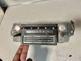 T8mf Motorola 1968 Ford Am 8-track Radio Untested