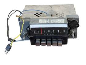 7tpz Mustang Ford 1967 Car Radio Vintage Automatic No Knobs