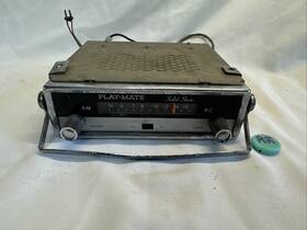 50452 Play - Mate Vtg Playmate Solid State Car Portable Am Radio Battery Op In Dash Harness Box