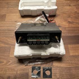 Rca 12r606 Vintage Car Radio Model Am/fm 1970s 80s Push Button Untested