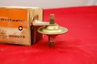 7015573 Valve Return 4-bbl Pontiac 58- Throttle Nos Rochester Delco Check 59