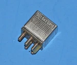 Mercedes-benz Oem 12V Multi Purpose Relay SR9850 0015420219. Fixed Price $9.50.