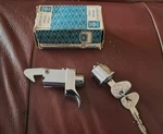 Vw T2 Early Bay 1967-70 Nos Ignition And Matching Engine Lid Lock. Fixed Price $402.99.