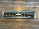 1973-1974 Squarebody Chevy Truck 350 Grille Silverado Oem 6262157. Fixed Price $125.00.