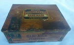 Vintage Bayuk Philadelphia Hand Made Perfecto Cigan Tin Box 8TH Dist Nj. Fixed Price $9.99.