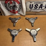 1963 Only C2 Corvette (set Of 4) Wheel Spinners For Hubcap Gm 3825469 Oem. Fixed Price $100.00.