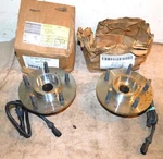 1997-2000 Ford Expedition 4X4 Nos Front Wheel Hubs And Bearing Assemblies W/ Abs. Fixed Price $299.00.